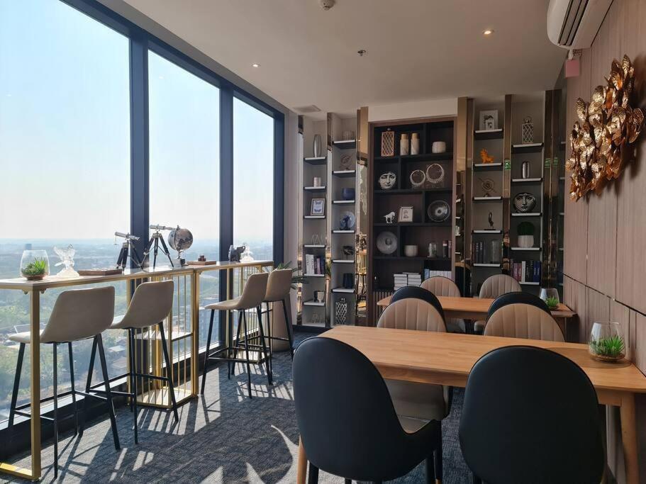 Astra Sky River High Floor,3 Bedrooms 97㎡ 山景房带浴缸 Chiang Mai Zewnętrze zdjęcie